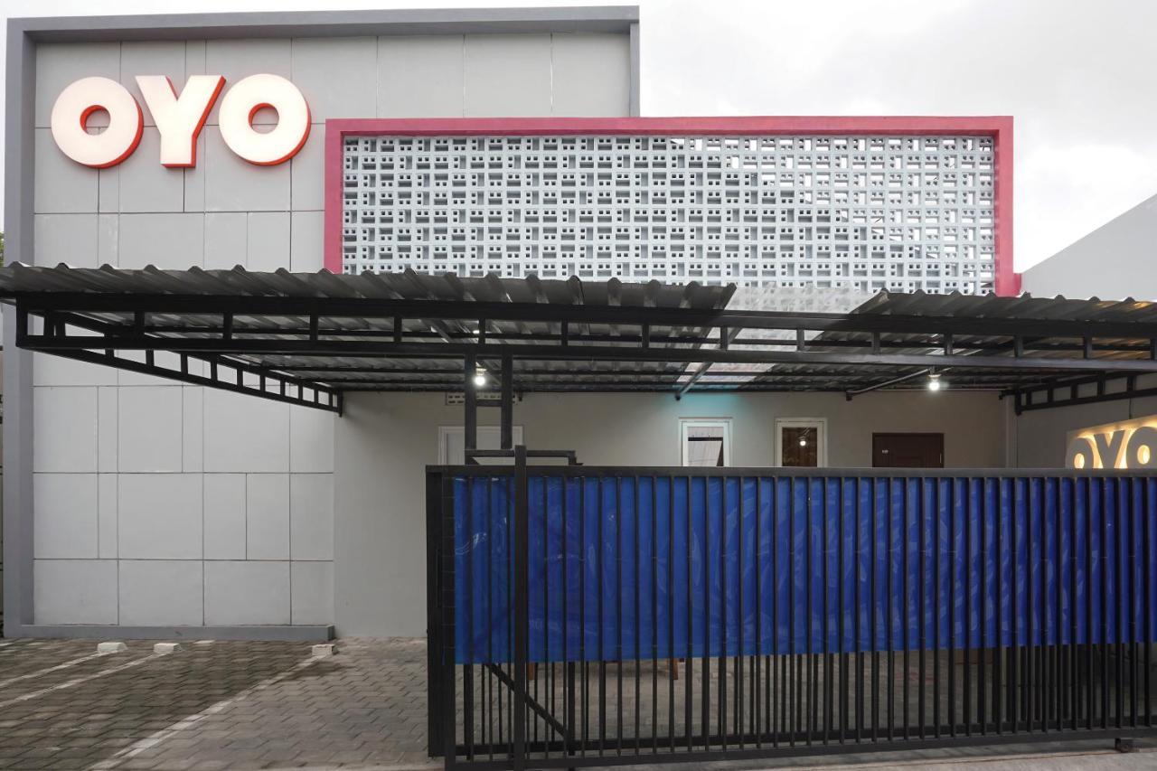Vaccinated Staff - OYO 90033 DeHome Family Melati Exterior foto