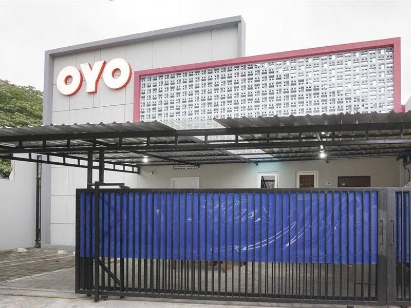 Vaccinated Staff - OYO 90033 DeHome Family Melati Exterior foto